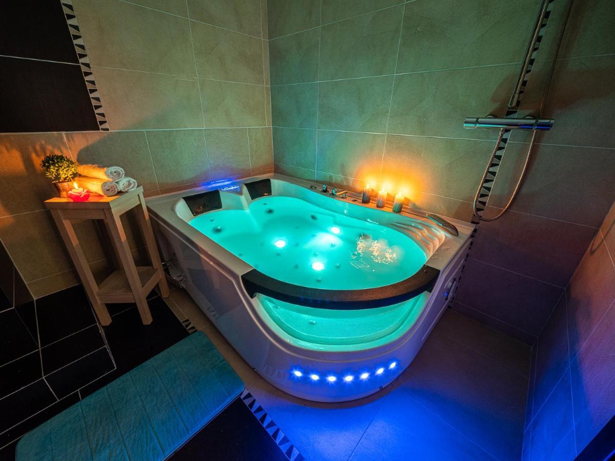 Skyhouse Riga Lux Penthouse & Spa Екстериор снимка